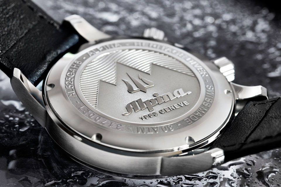 Montre-Alpina-Seastrong-Diver-Heritage-7